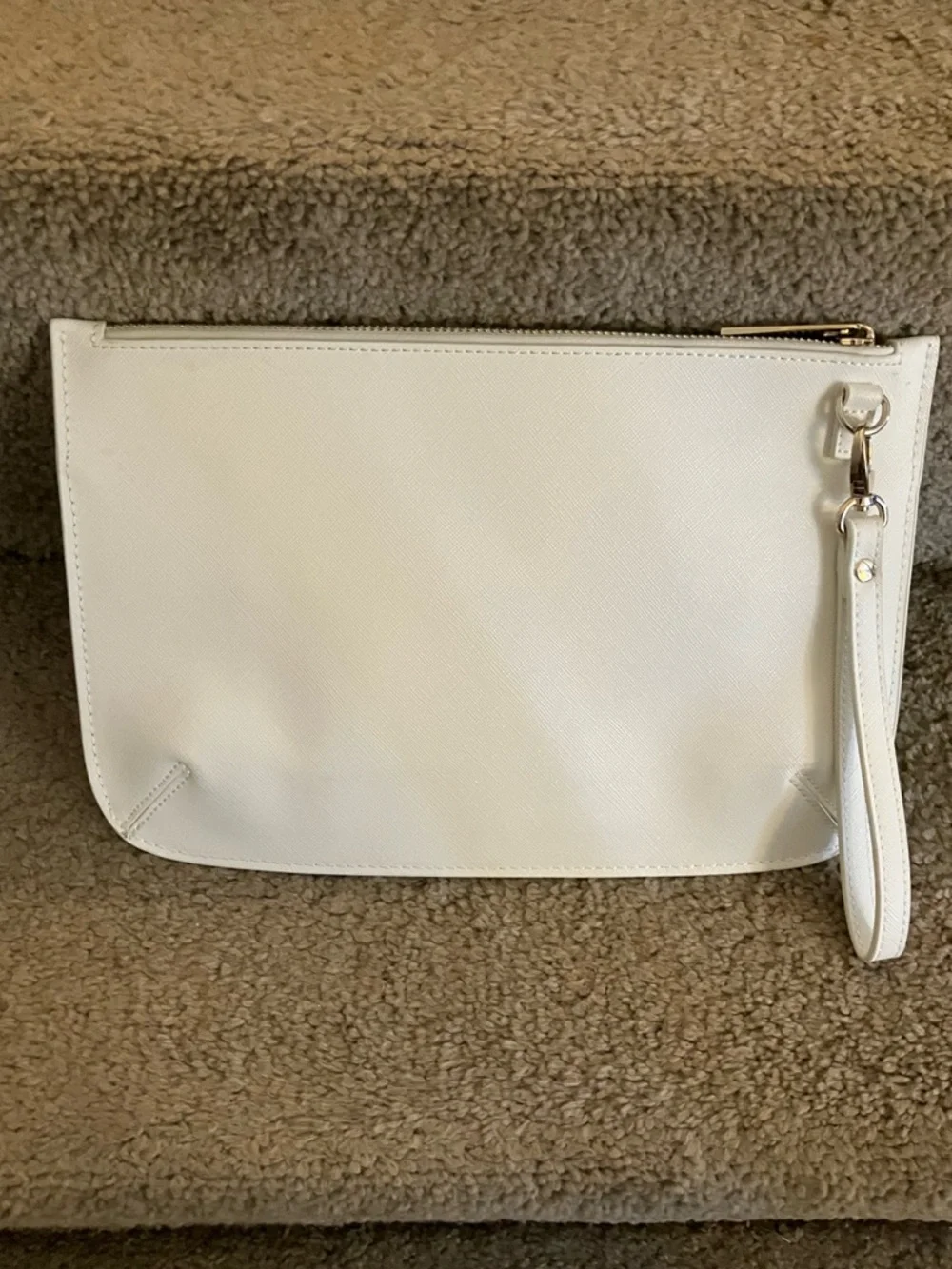 NWOT WHITE HOUSE BLACK MARKET WHITE PURPLE FLORAL ENVELOPE WRISTLET CLUTCH - Picture 5 of 13